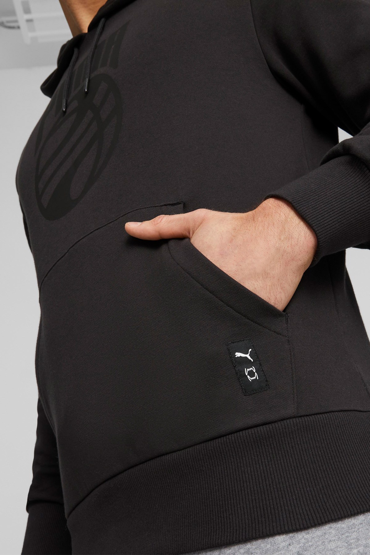 Puma Posterize Erkek Sweatshirt 62264901 Siyah