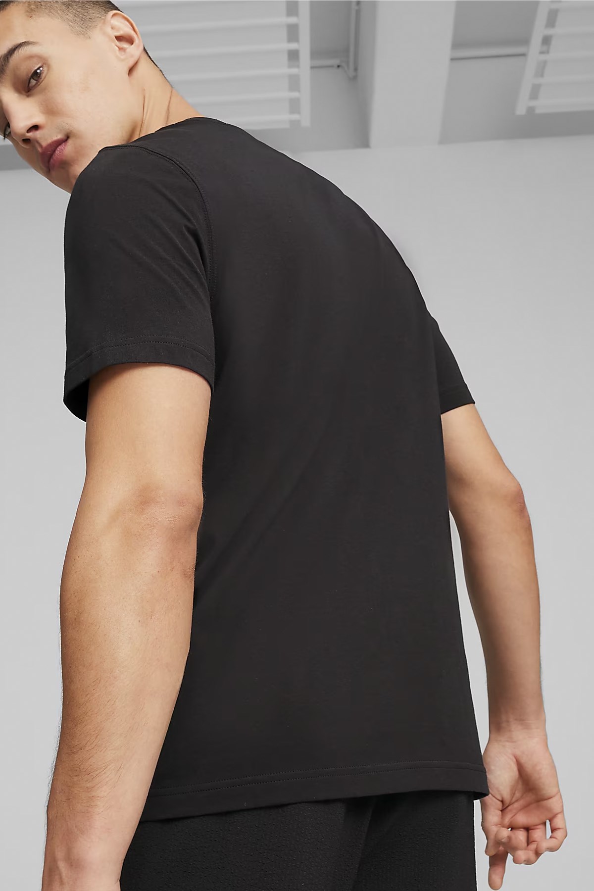 Puma Team Graphic Erkek Tişört 62433401 Siyah