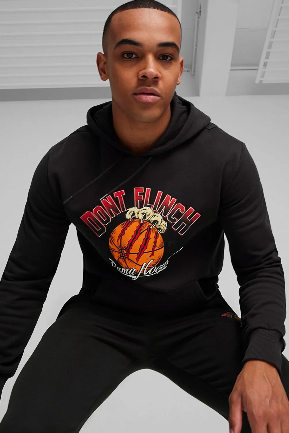 Puma Graphic Booster Erkek Kapüşonlu Sweat 62481201 Siyah