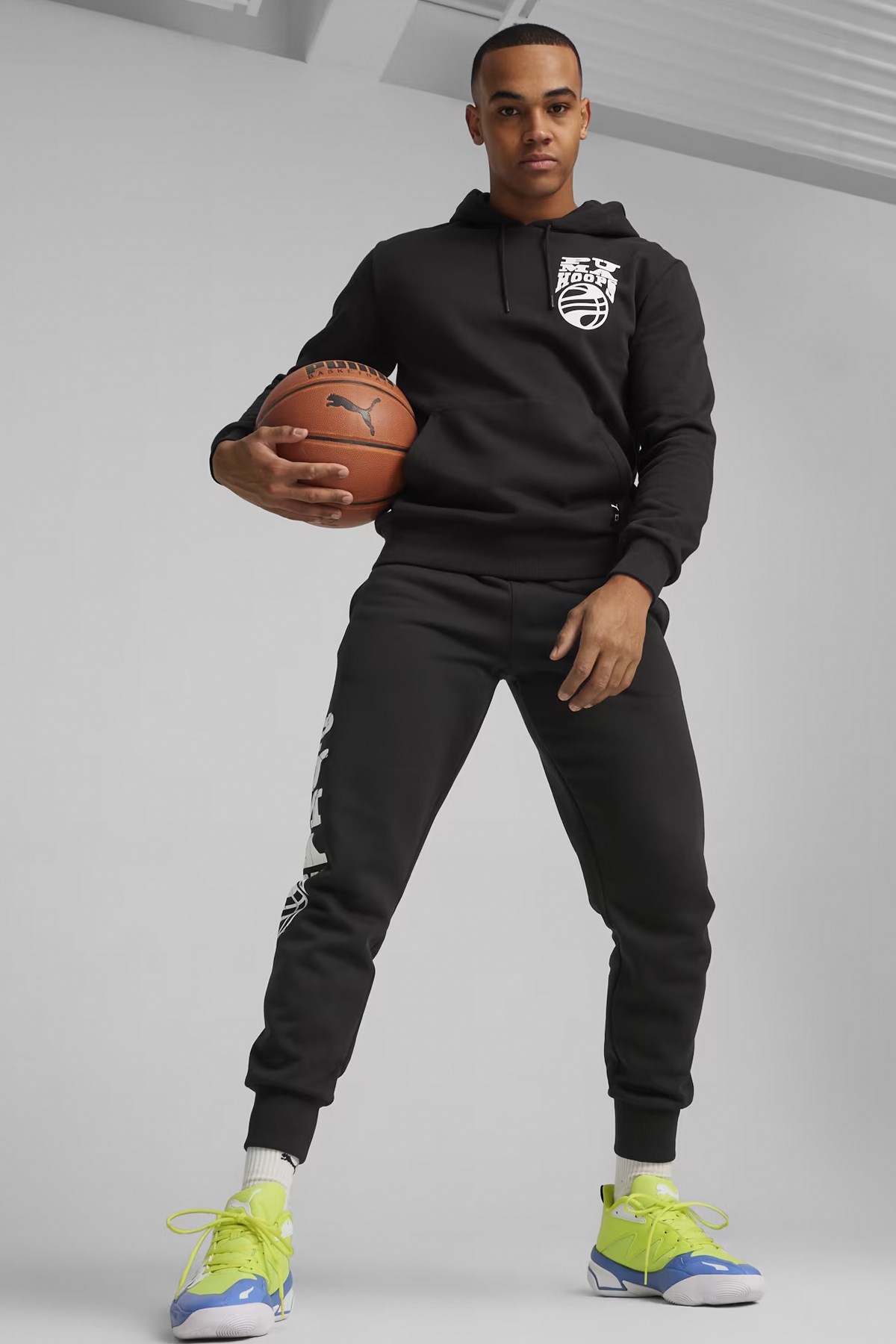 Puma Posterize 2.0 Erkek Sweatshirt 62524801 Siyah