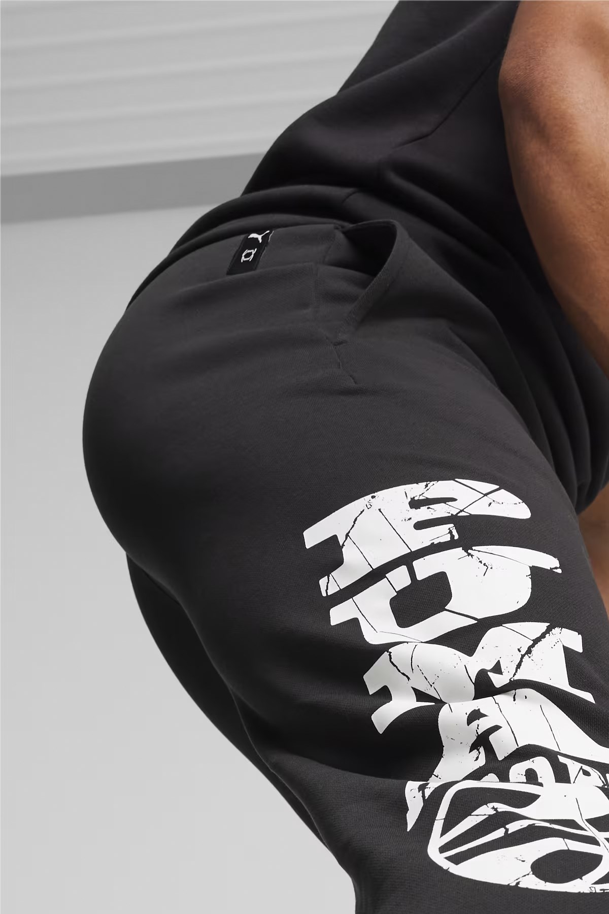 Puma Posterize 2.0 Erkek Eşofman Altı 62525001 Siyah