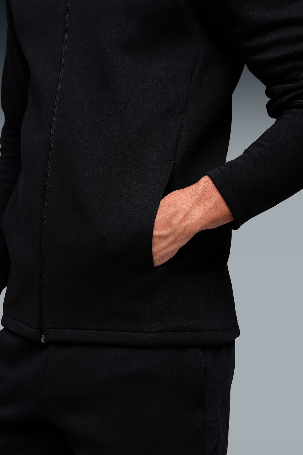 Puma Evostripe Core Erkek Sweatshirt Siyah