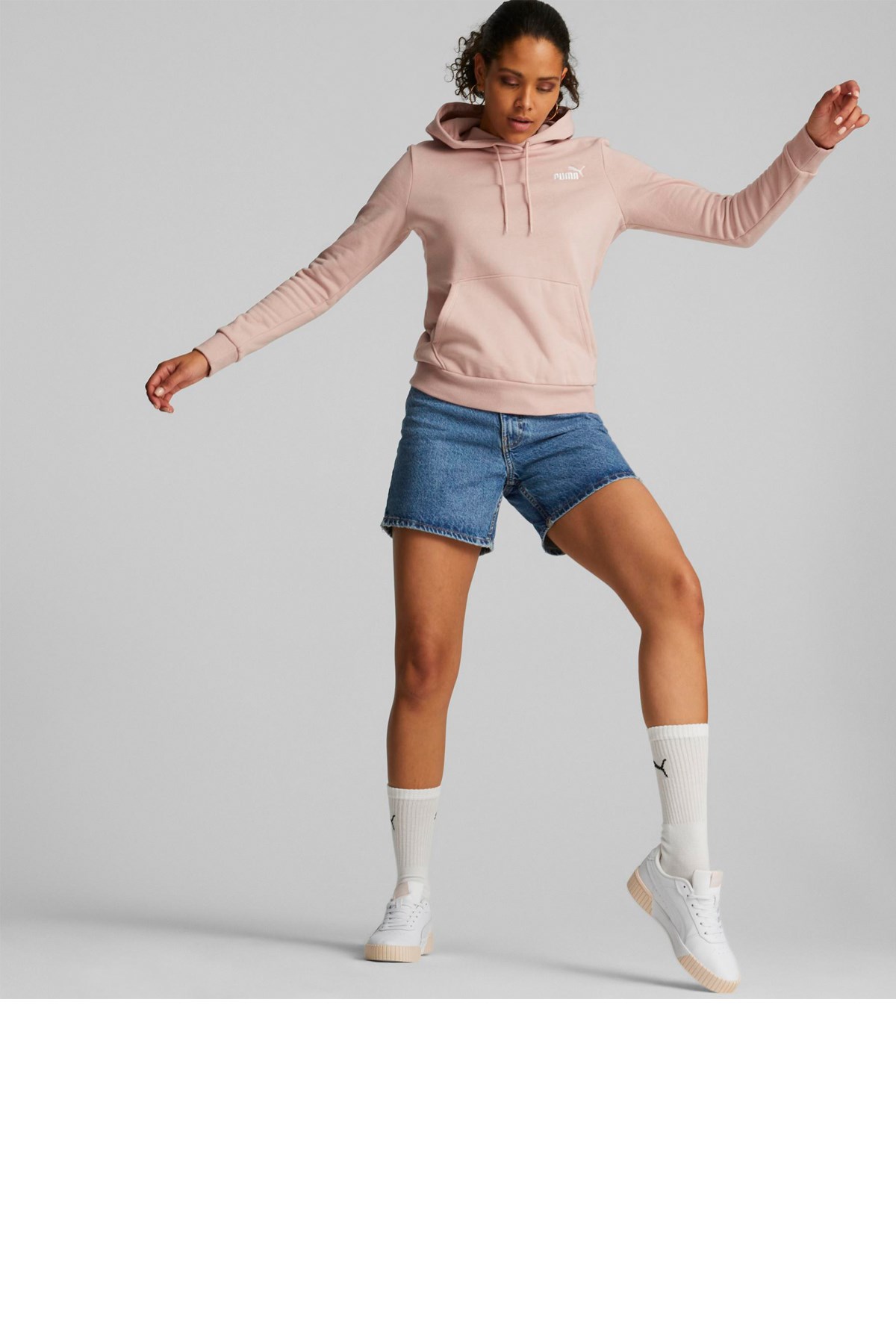 Puma Ess+ Embroidery Kadın Sweatshirt 67000447 Pembe