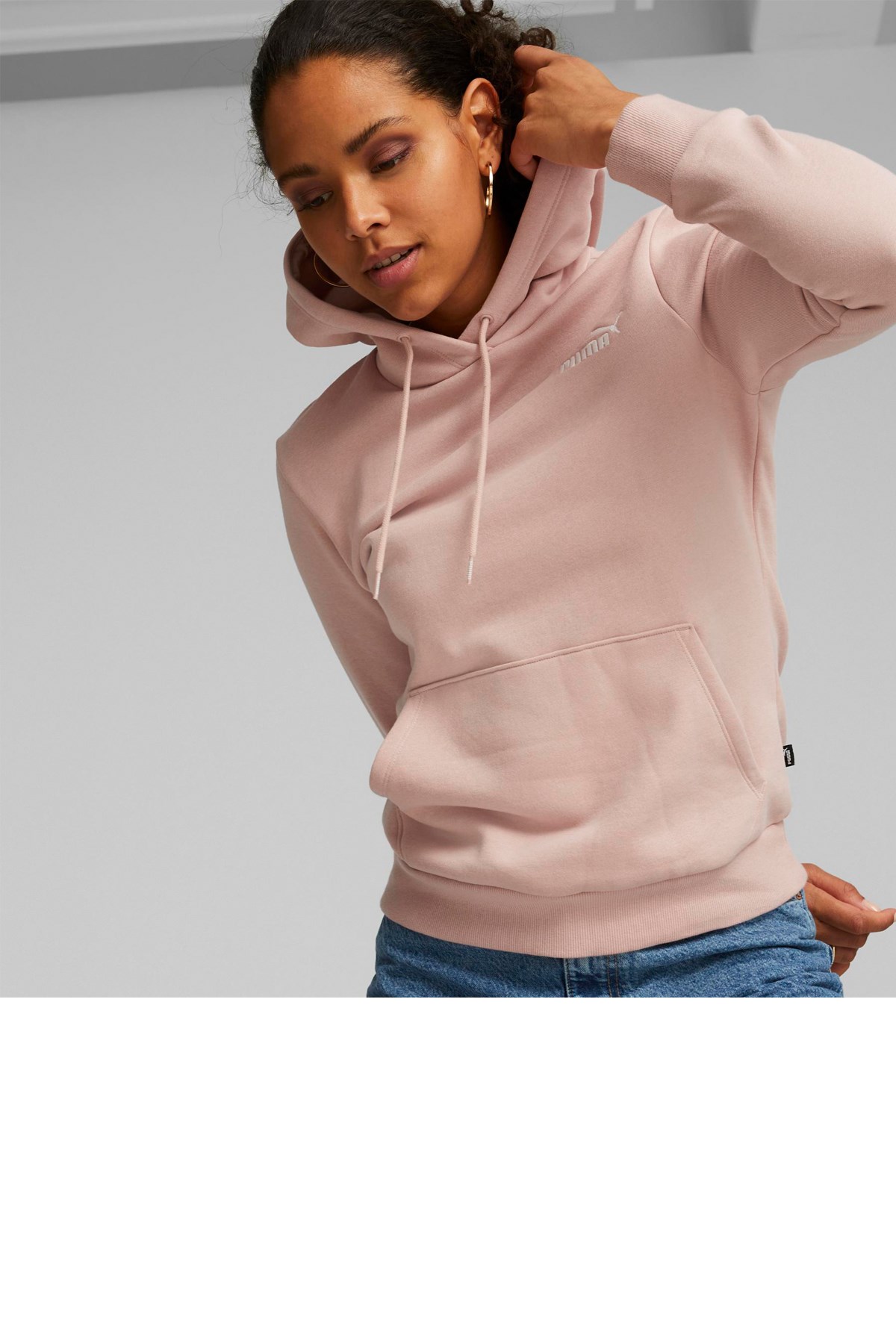 Puma Ess+ Embroidery Kadın Sweatshirt 67000447 Pembe