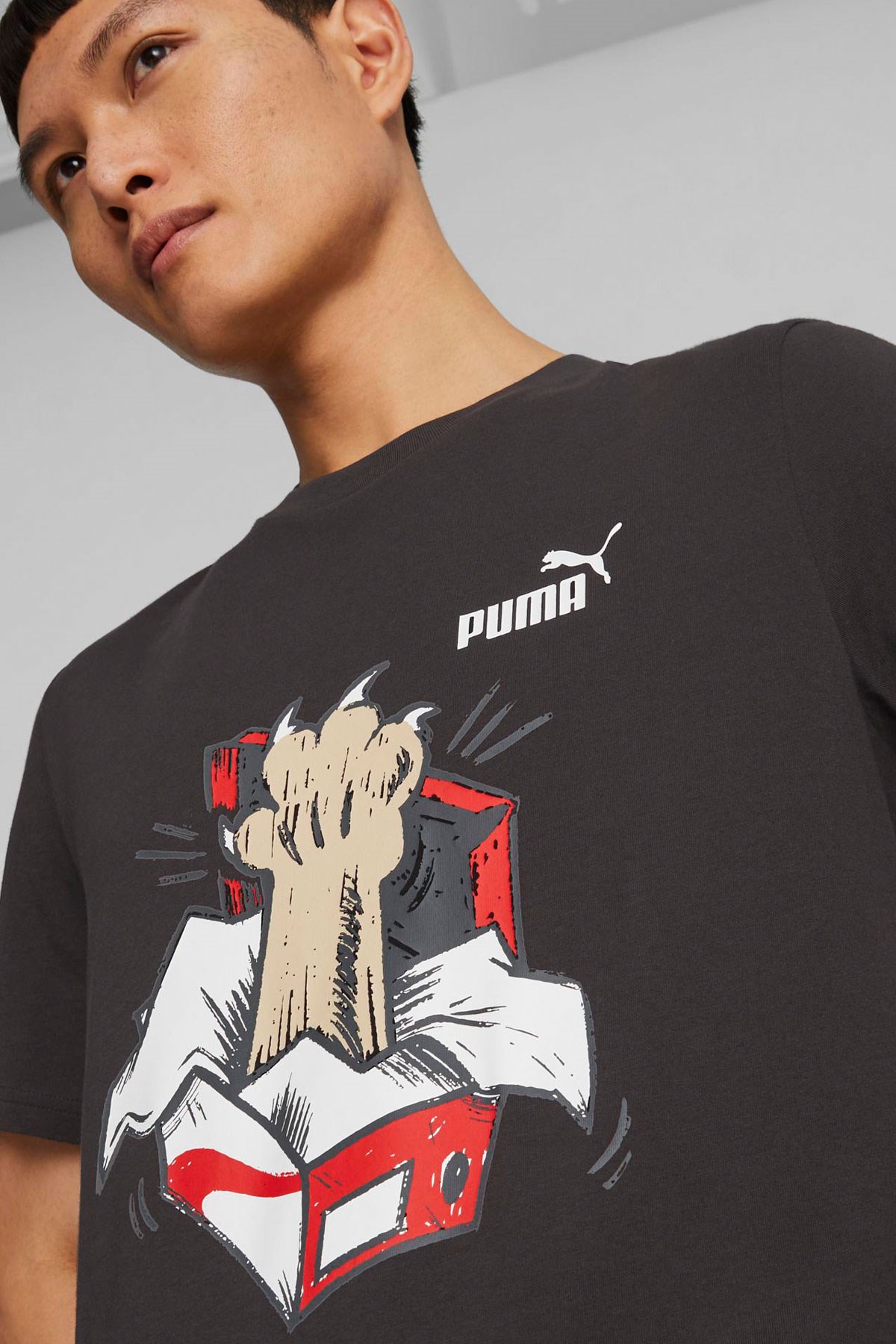 Puma Graphics Sneaker Erkek Tişört 67447801 Siyah