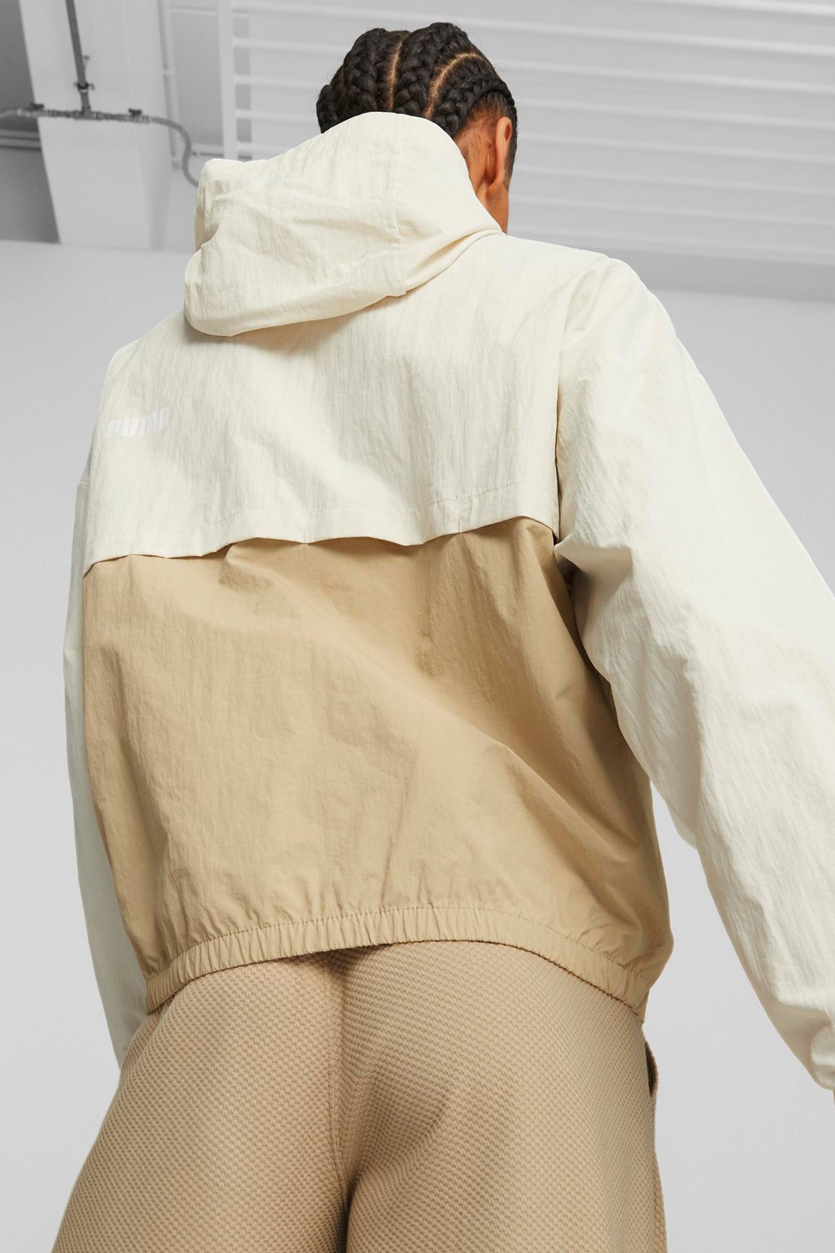 Puma Oversized Hooded Kadın Rüzgarlık 67537287 Beyaz