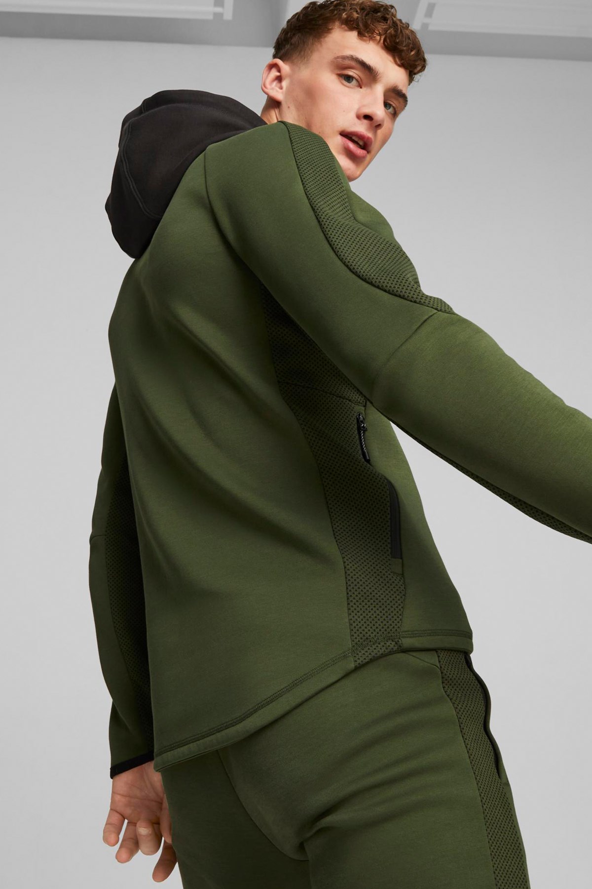 Puma Evostripe Erkek Sweatshirt 67592931 Haki