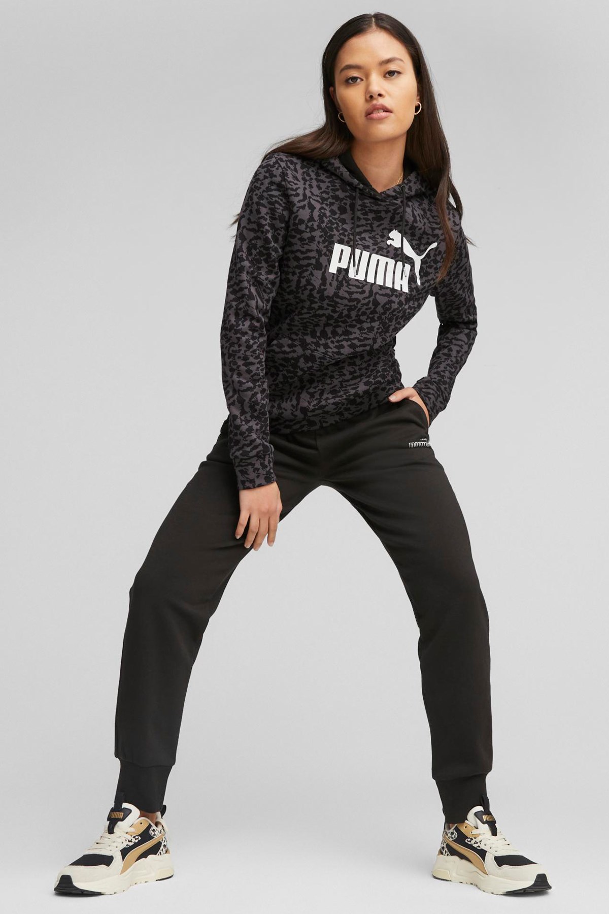 Puma Ess+ Animal Kadın Sweatshirt 67596301 Siyah