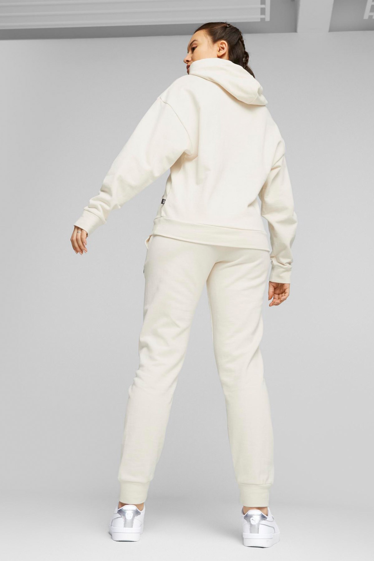 Puma Better Essentials Kadın Eşofman Altı 67598999 Ekru