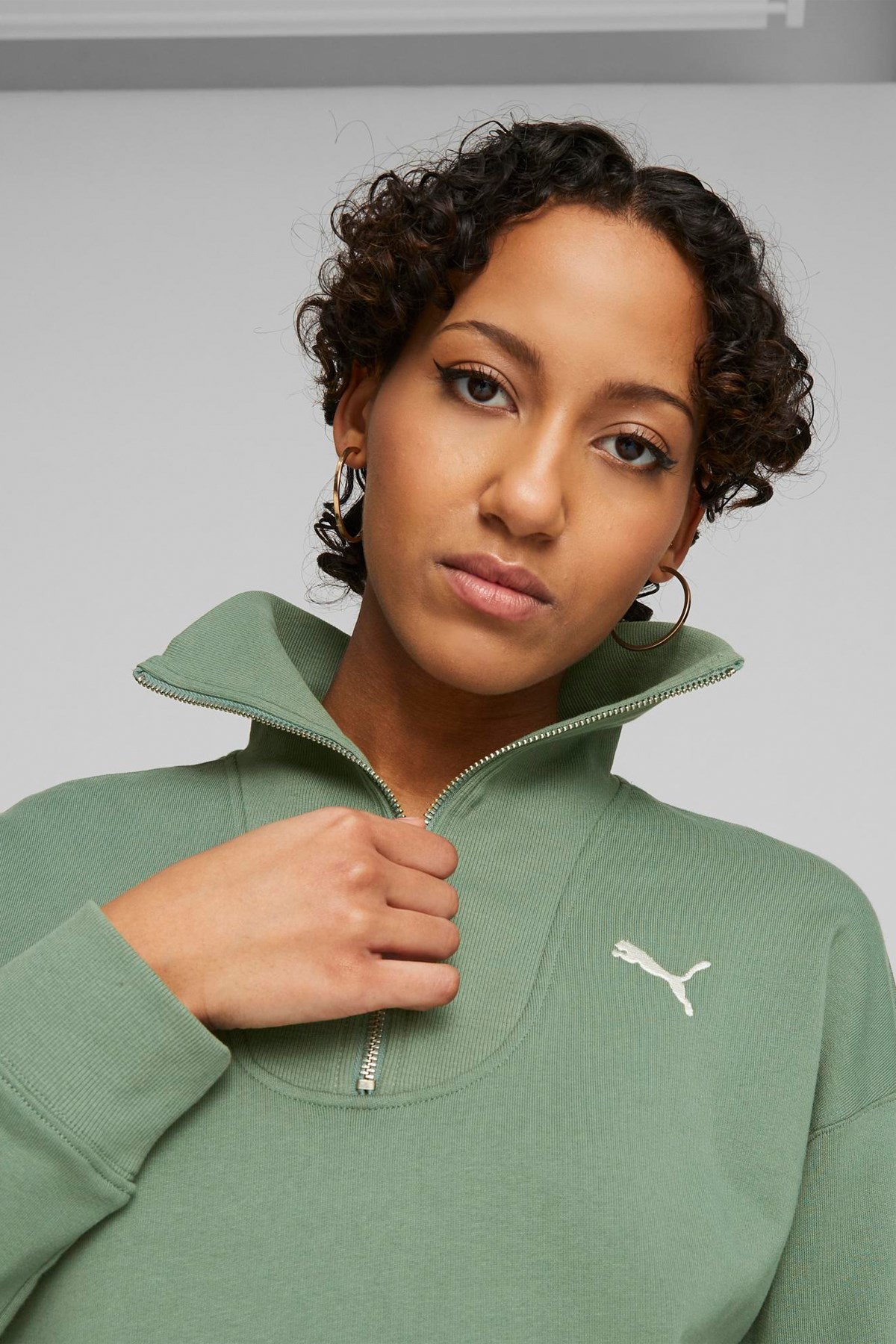Puma Her High-Neck Kadın Sweatshirt 67600544 Yeşil