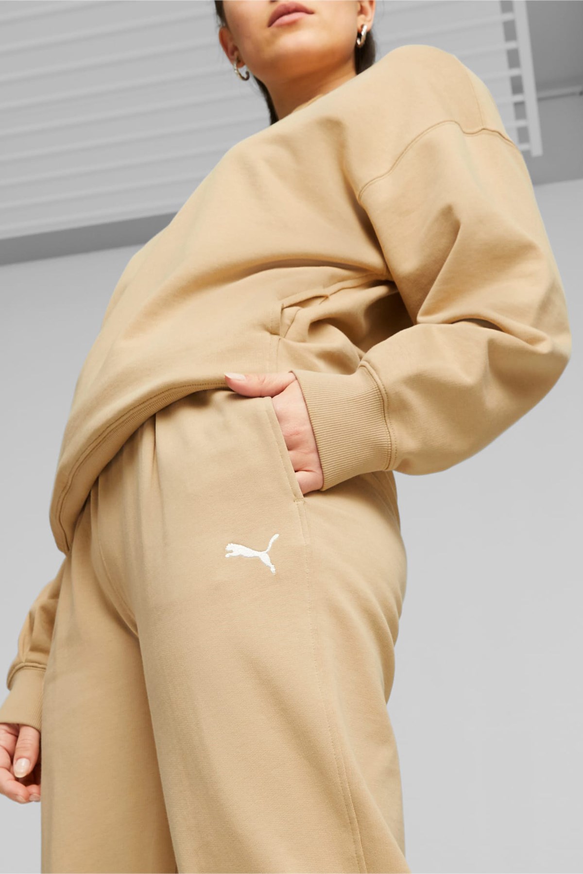 Puma Her High-Waist Kadın Eşofman Altı 67600684 Bej