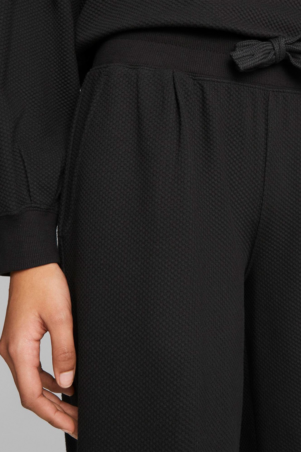 Puma Her High-Waist Kadın Eşofman Altı 67600701 Siyah