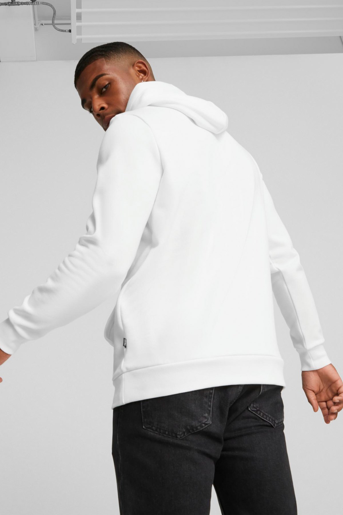 Puma No. 1 Logo Celebration Erkek Sweatshirt 67602102 Beyaz