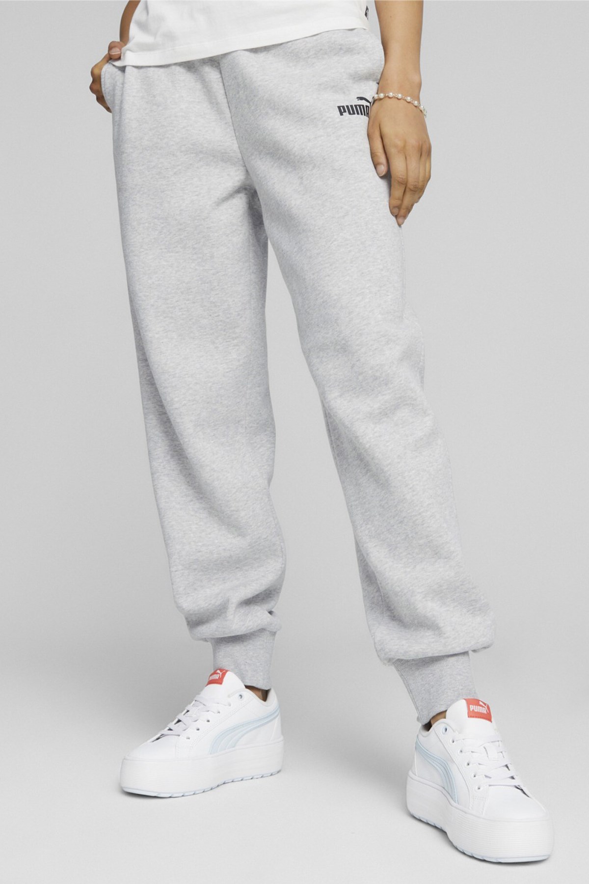Puma Ess+ Small logo Comfort Kadın Eşofman Altı 67680204 Gri
