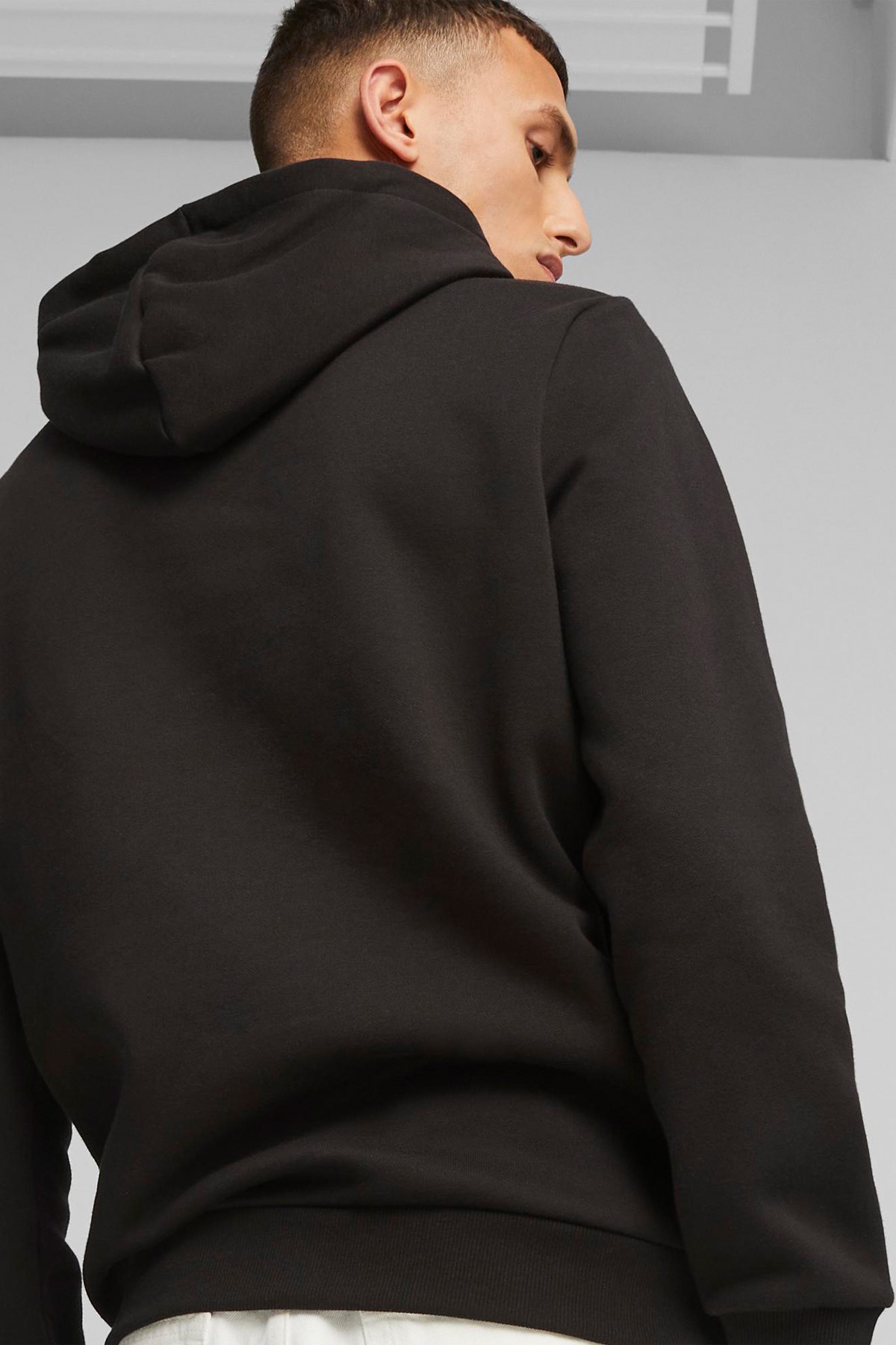 Puma Ess+ Erkek Sweatshirt 67717101 Siyah