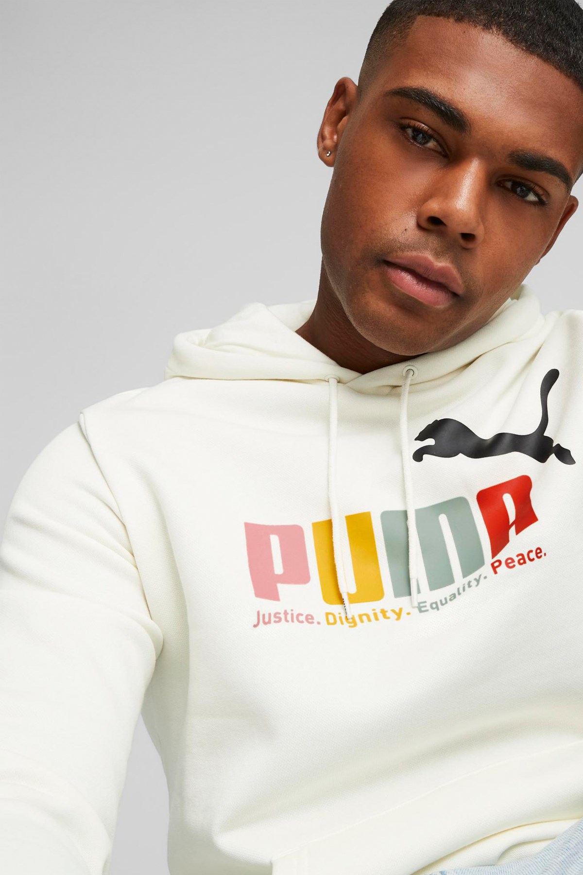 Puma Ess+ Multicolor Erkek Sweatshirt 67717165 Beyaz