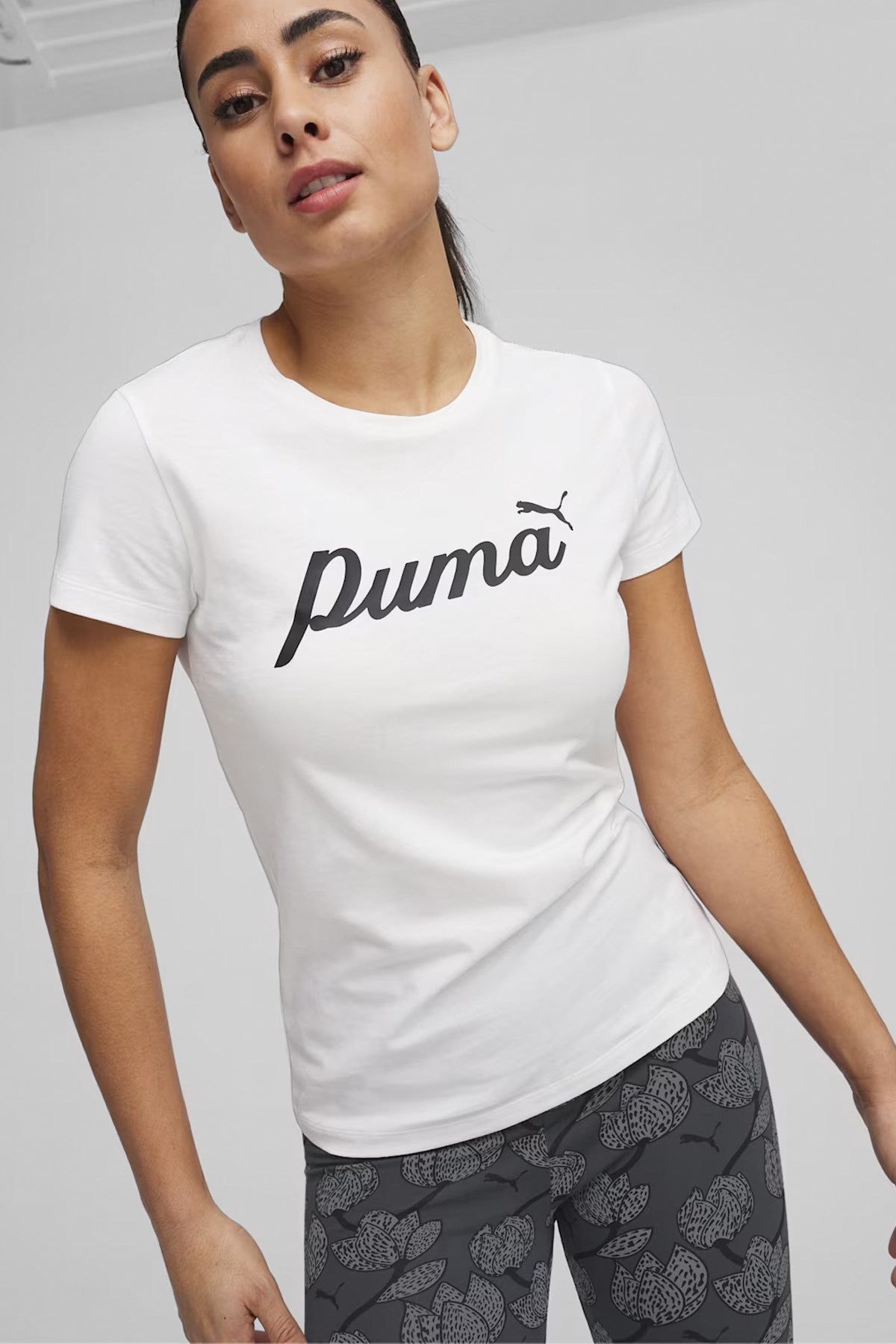 Puma Ess Script Kadın Tişört 67931502 Beyaz