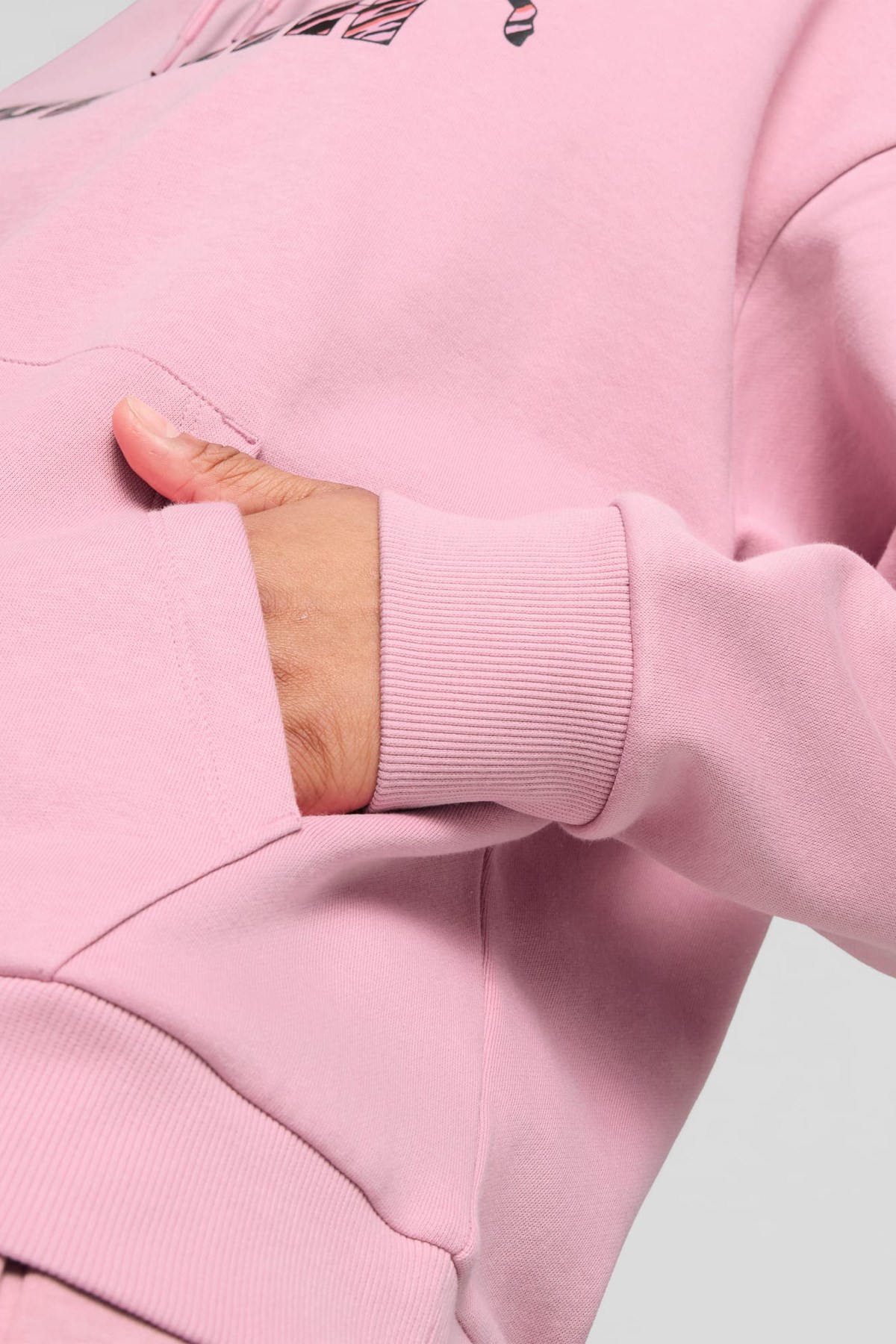 Puma Ess Animal Fl Kadın Sweatshirt 68149248 Pembe