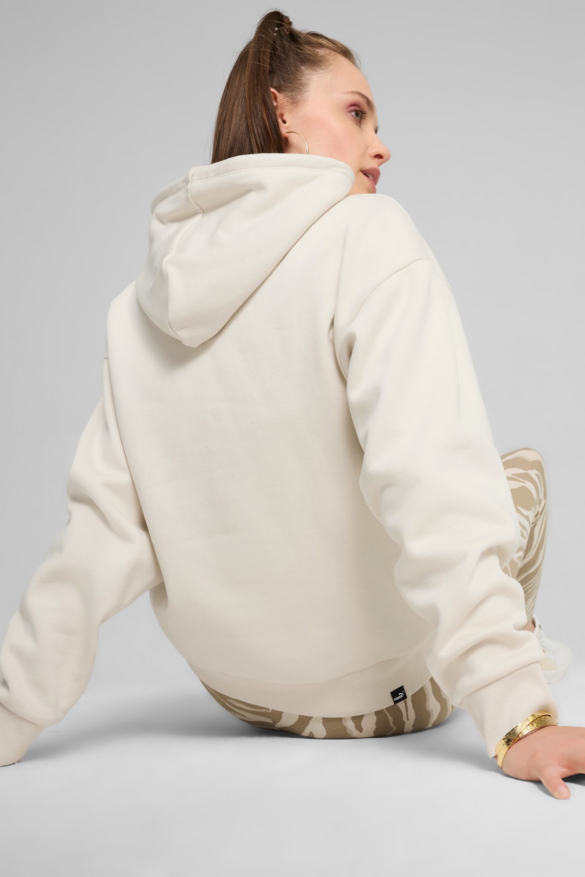 Puma Ess Animal Fl Kadın Sweatshirt 68149287 Bej