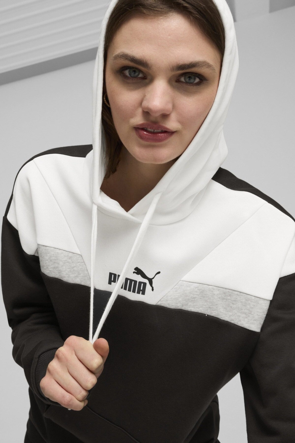 Puma Power Fl Kadın Sweatshirt 68164701 Siyah