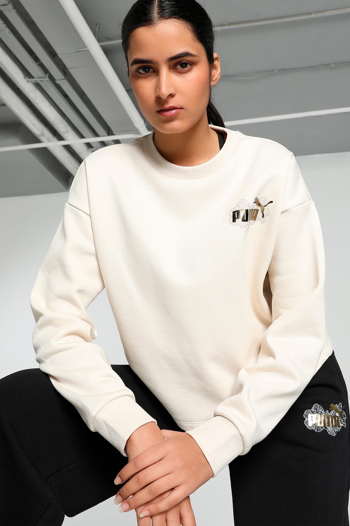 Puma Ess Class Act Kadın Sweatshirt 68169387 Bej