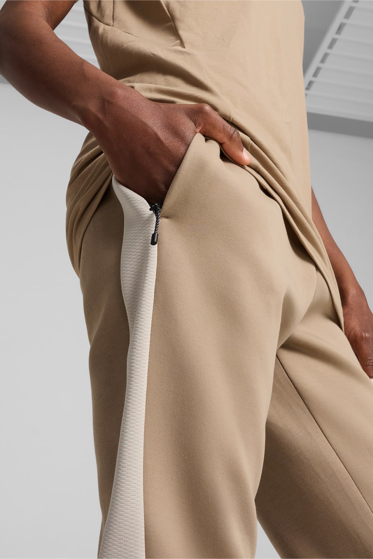 Puma Evostripe Erkek Eşofman Altı 68170267 Bej