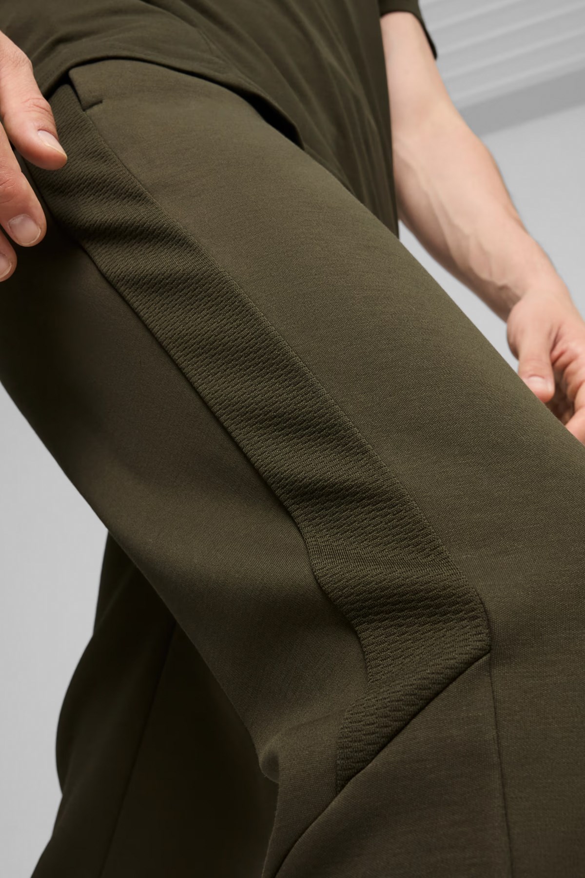 Puma Evostripe Erkek Eşofman Altı 68170270 Haki