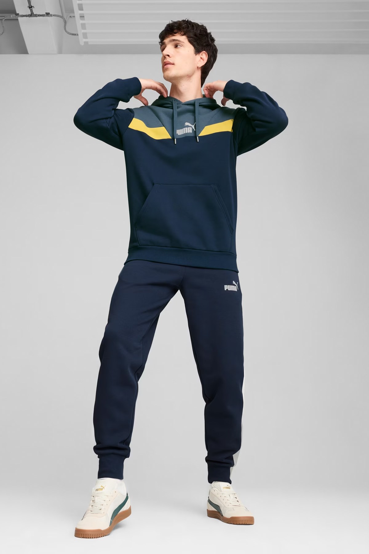Puma Power Colorblock Erkek Sweatshirt 68173114 Lacivert