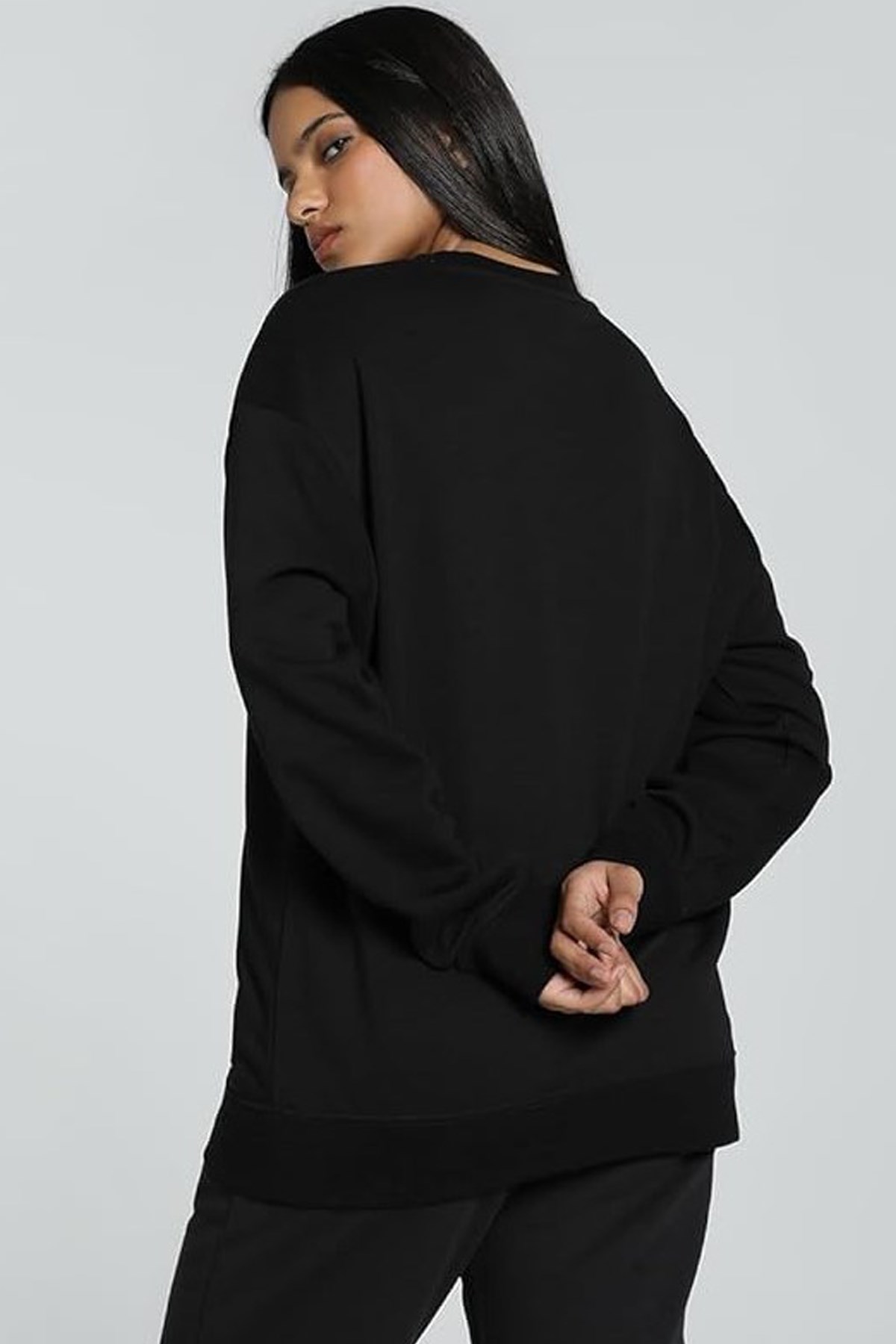 Puma Ess No.1 Log Kadın Sweatshirt 68497501 Siyah