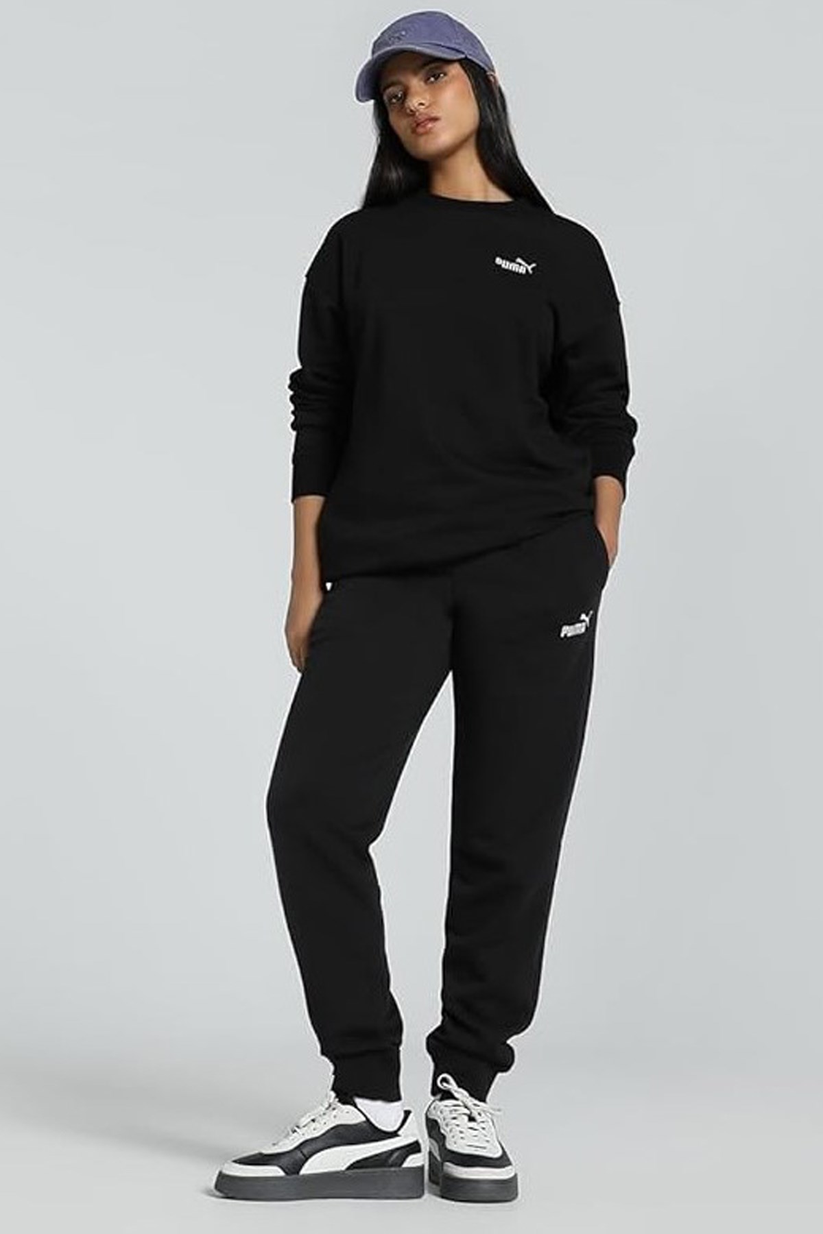 Puma Ess No.1 Log Kadın Sweatshirt 68497501 Siyah