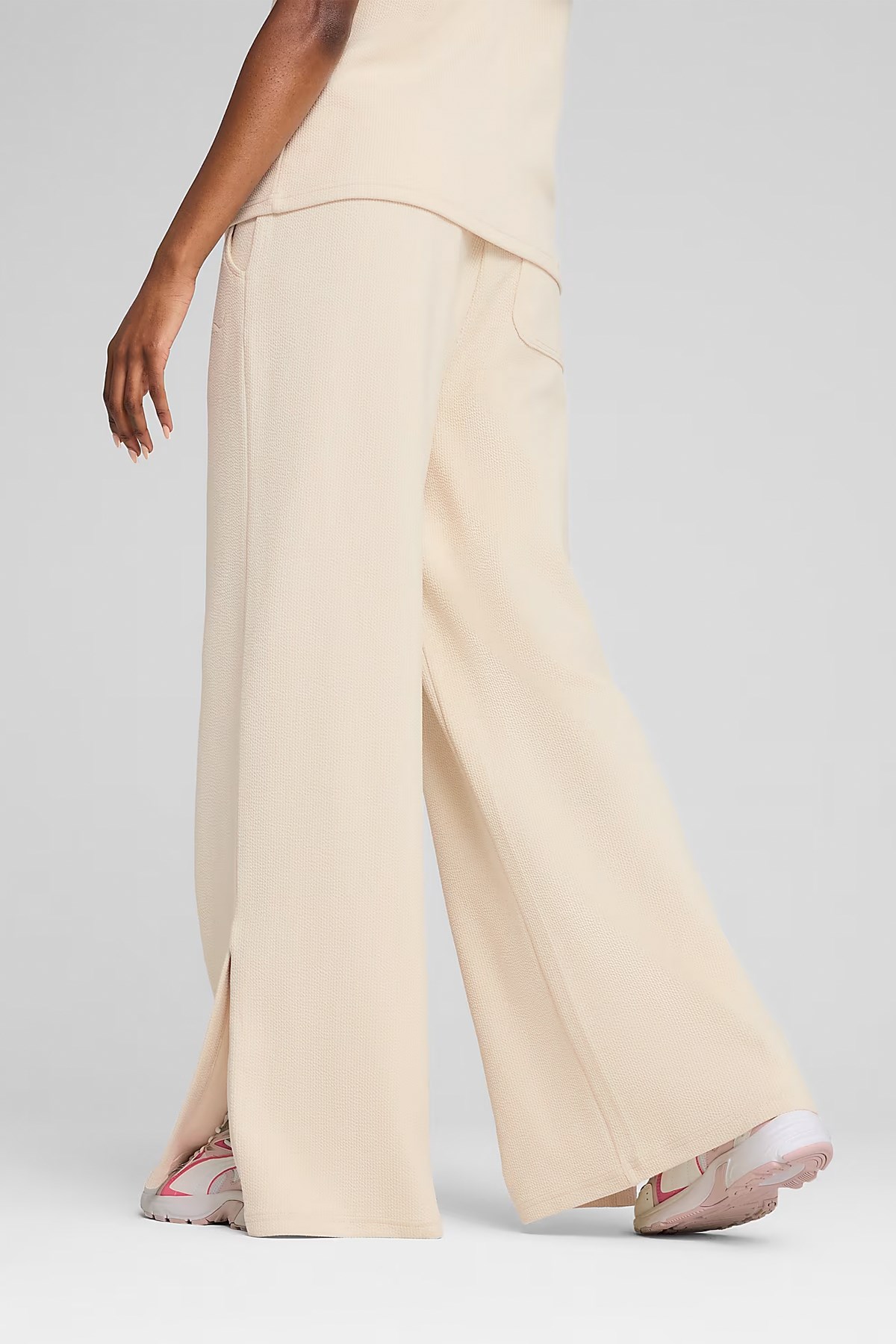 Puma Her High-Waist Straight Kadın Eşofman Altı 68506187 Bej