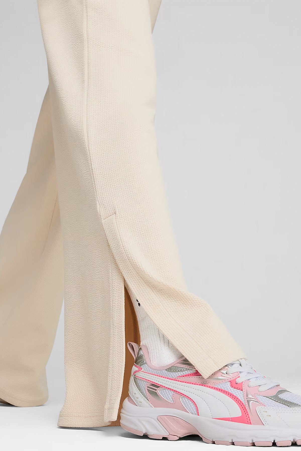 Puma Her High-Waist Straight Kadın Eşofman Altı 68506187 Bej