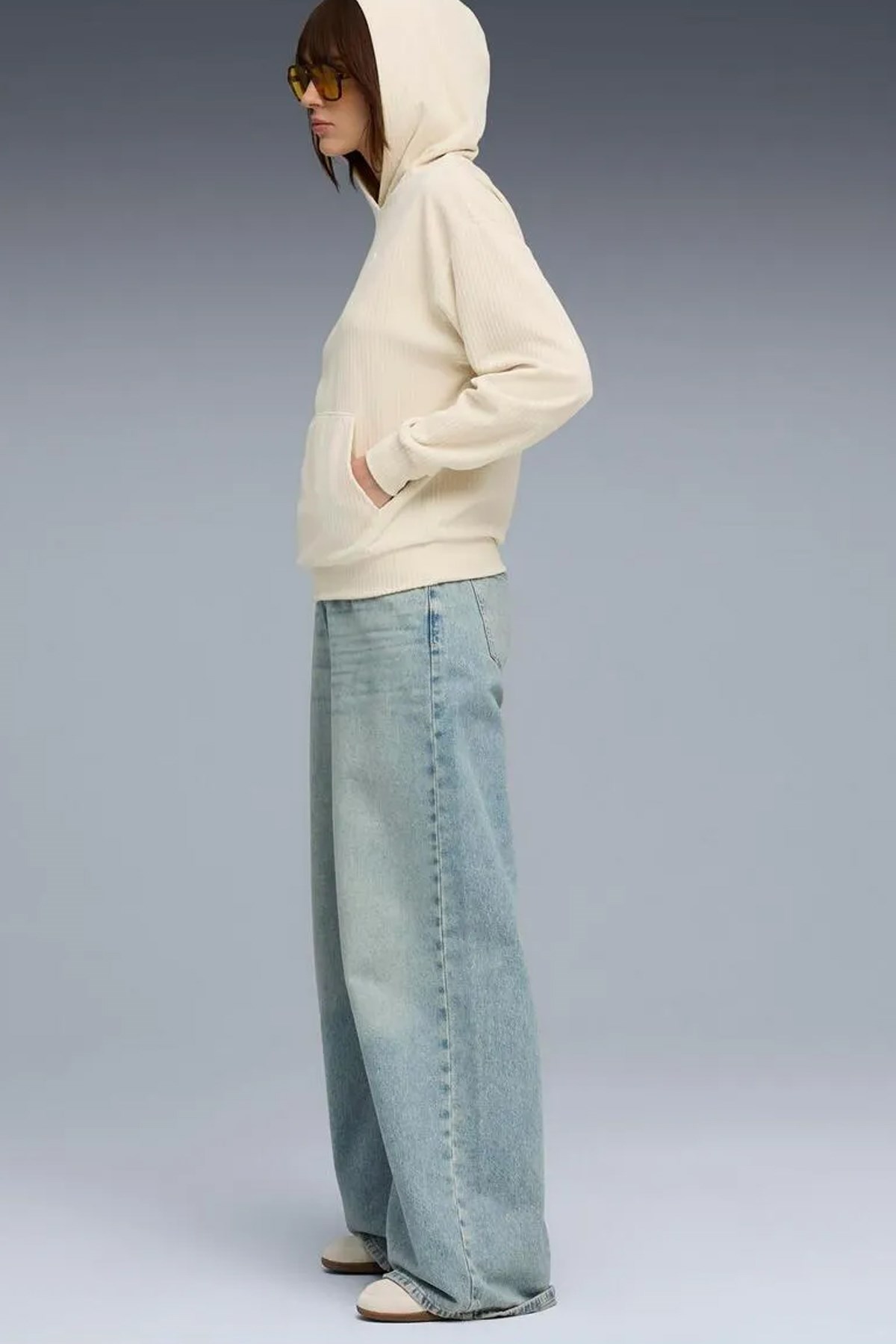 Puma Ess Elevated Velour Kadın Sweatshirt Bej