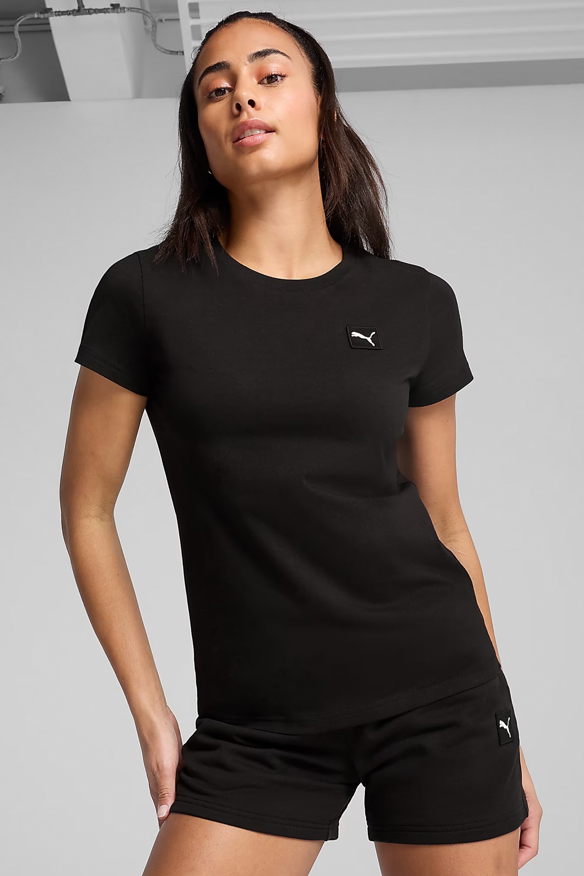 Puma Ess Elevated Kadın Tişört 69089401 Siyah