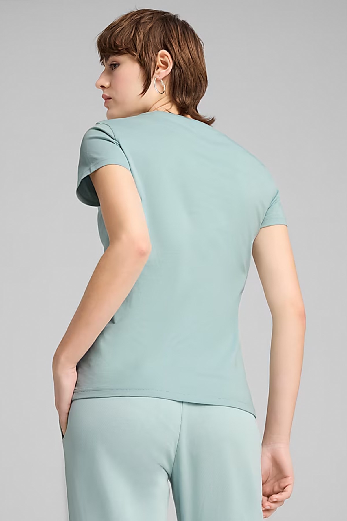 Puma Ess Elevated Kadın Tişört 69089467 Yeşil