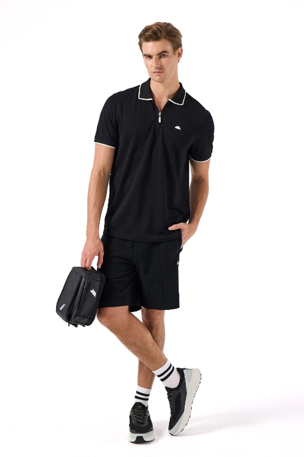 Ellesse Erkek Tişört 6SM5006-BK Siyah