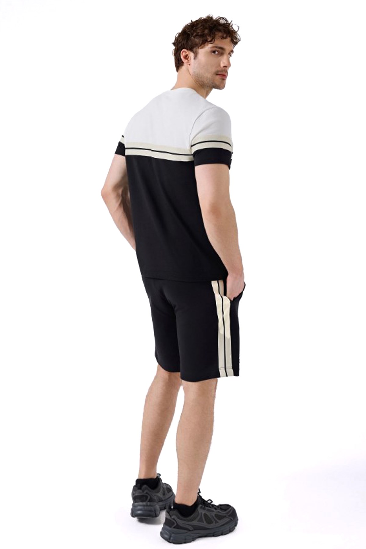 Ellesse Erkek Tişört 6SM5014-BK Siyah
