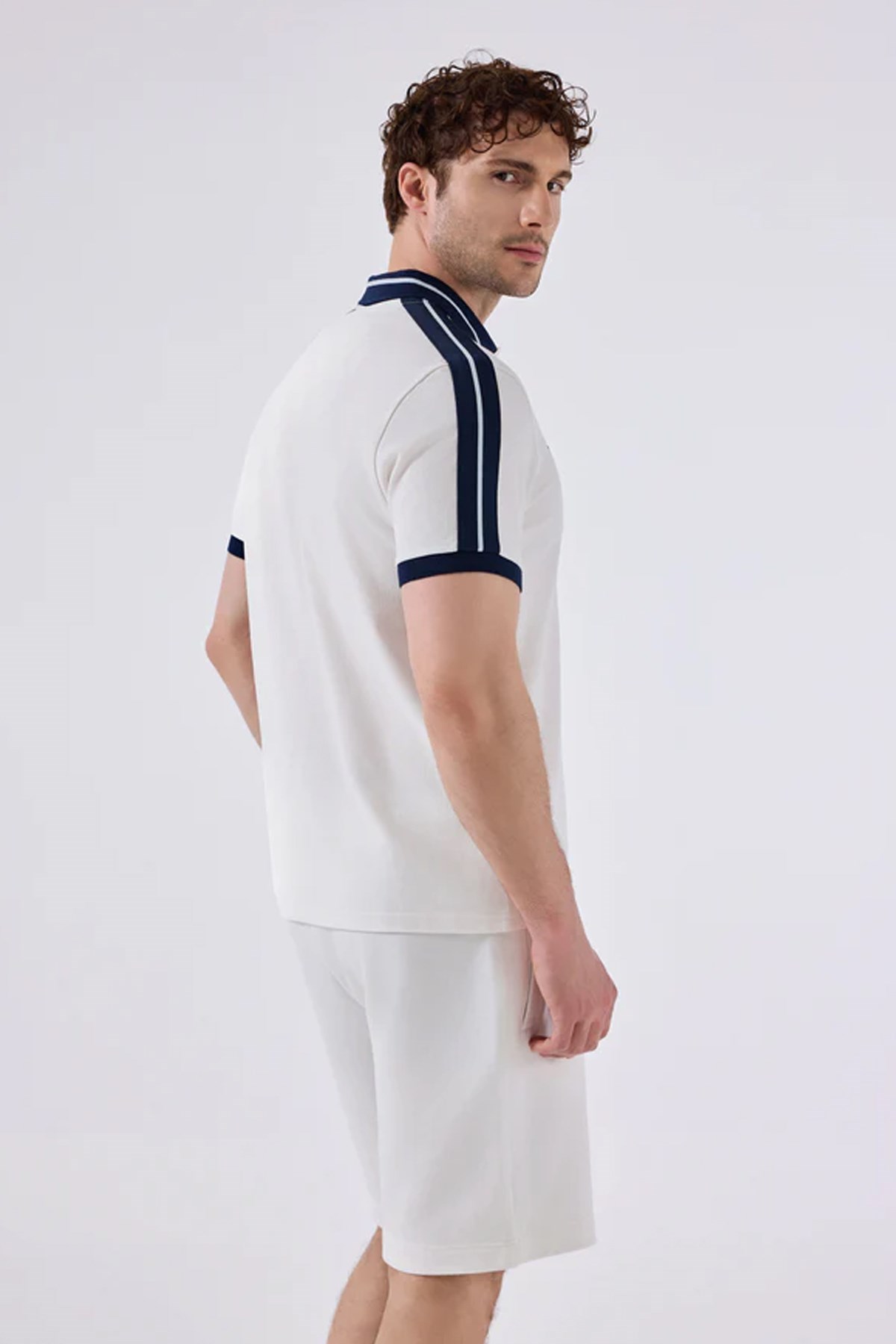 Ellesse Erkek Tişört 6SM5016-OF Beyaz