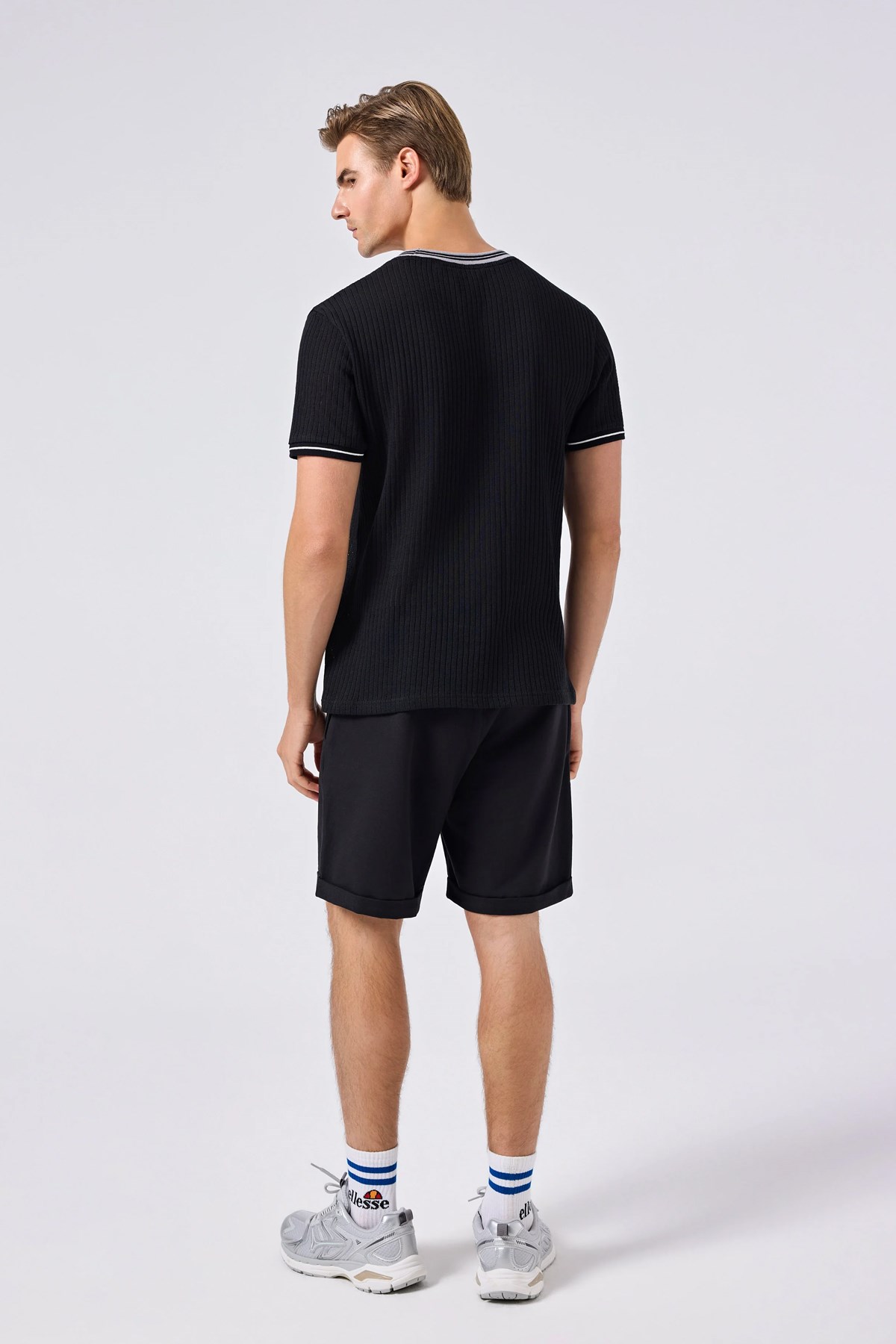 Ellesse Erkek Tişört 6SM5046-BK Siyah