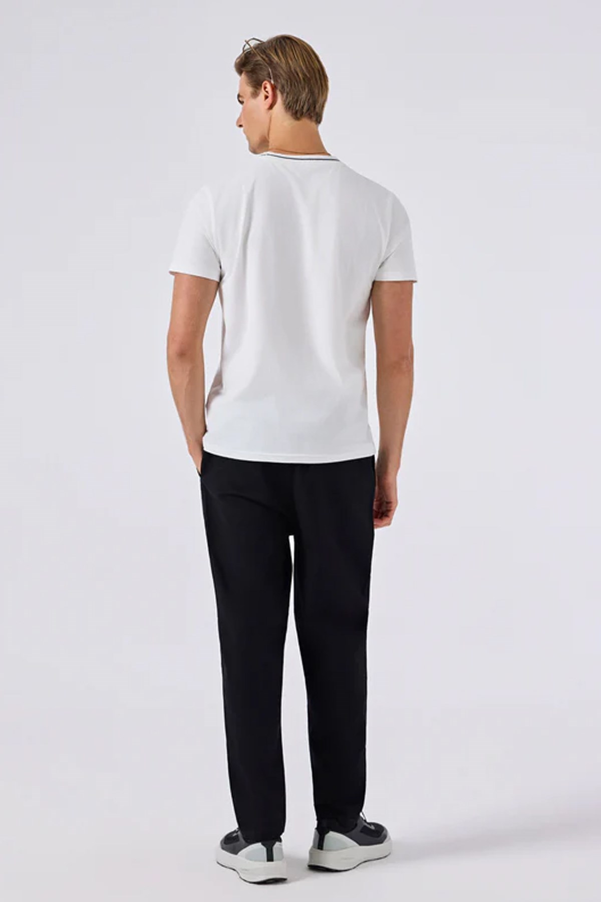 Ellesse Erkek Tişört 6SM5058-OF Beyaz