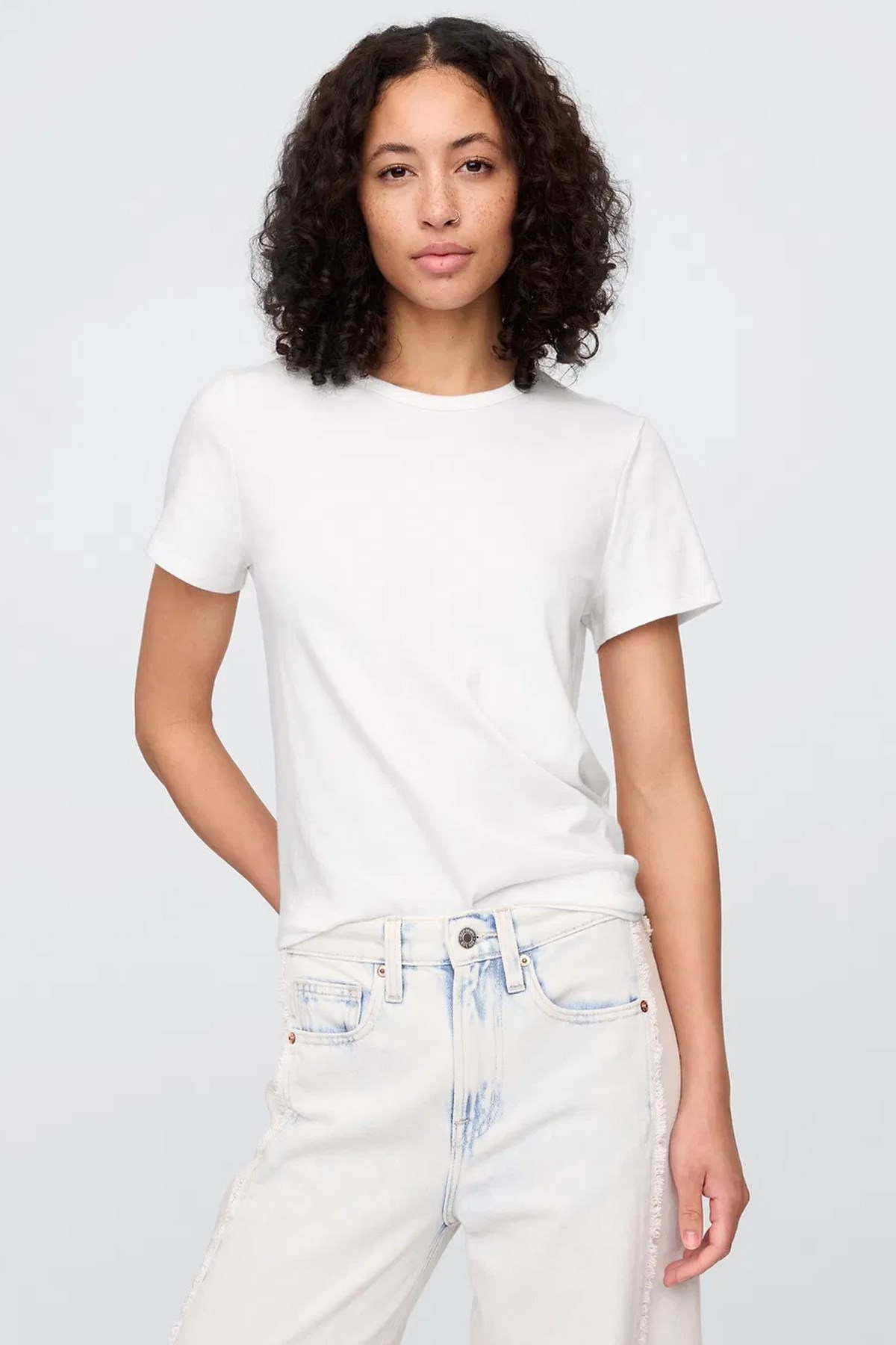 Gap V-SS Fav Crew Solid Kadın Tişört Beyaz