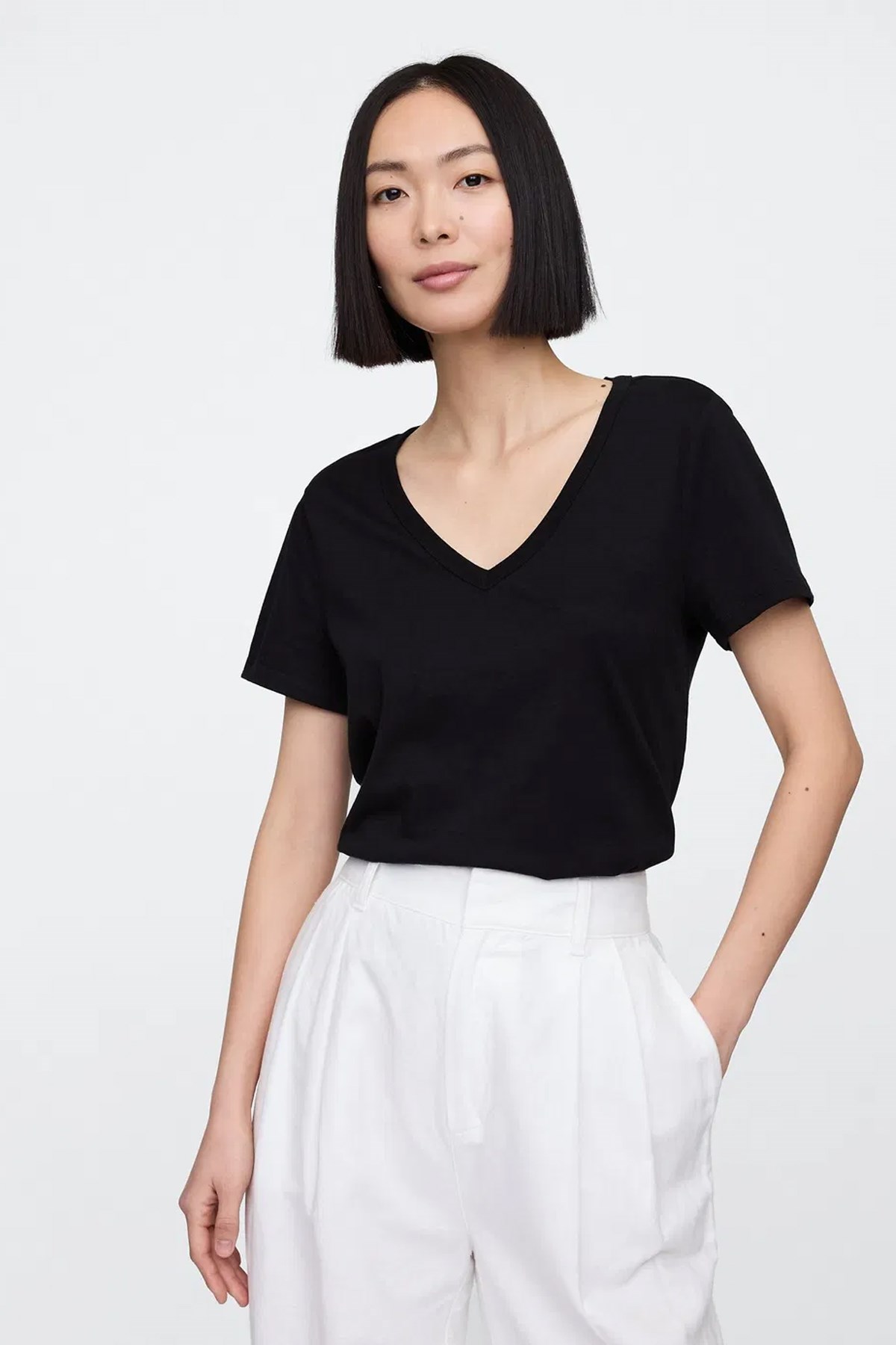 Gap V-SS Fav V Solid Kadın Tişört Siyah