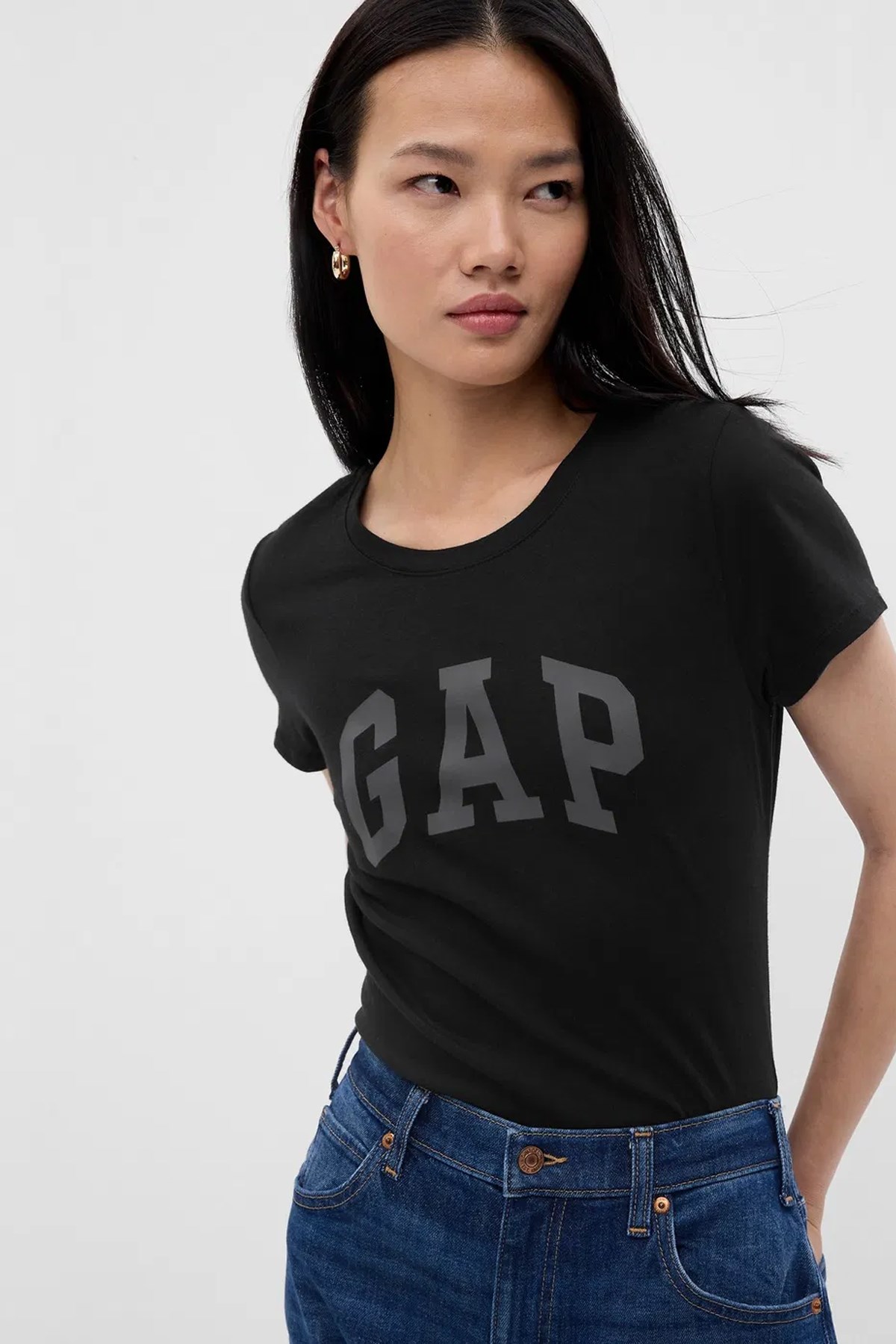 Gap V-SS Logo Classic Kadın Tişört Siyah