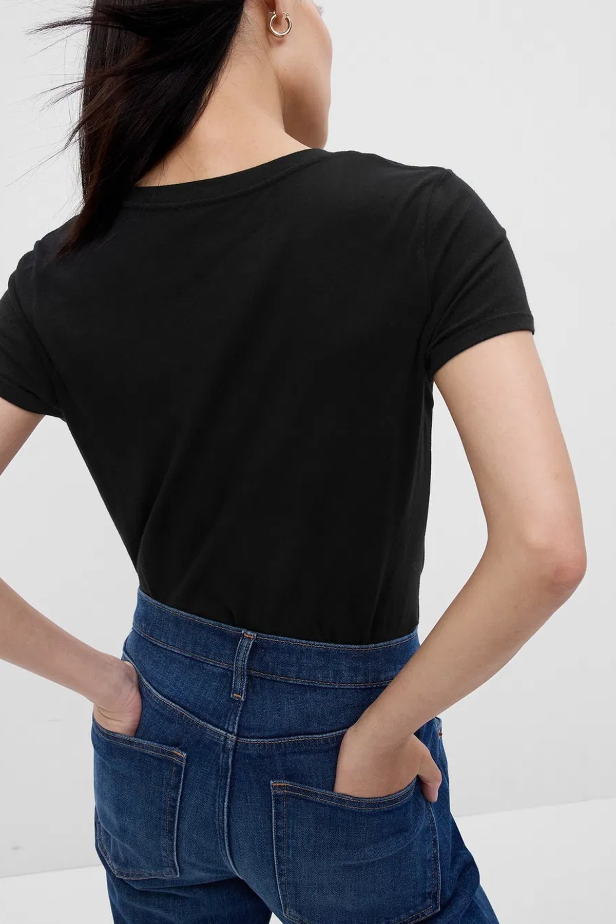 Gap V-SS Logo Classic Kadın Tişört Siyah