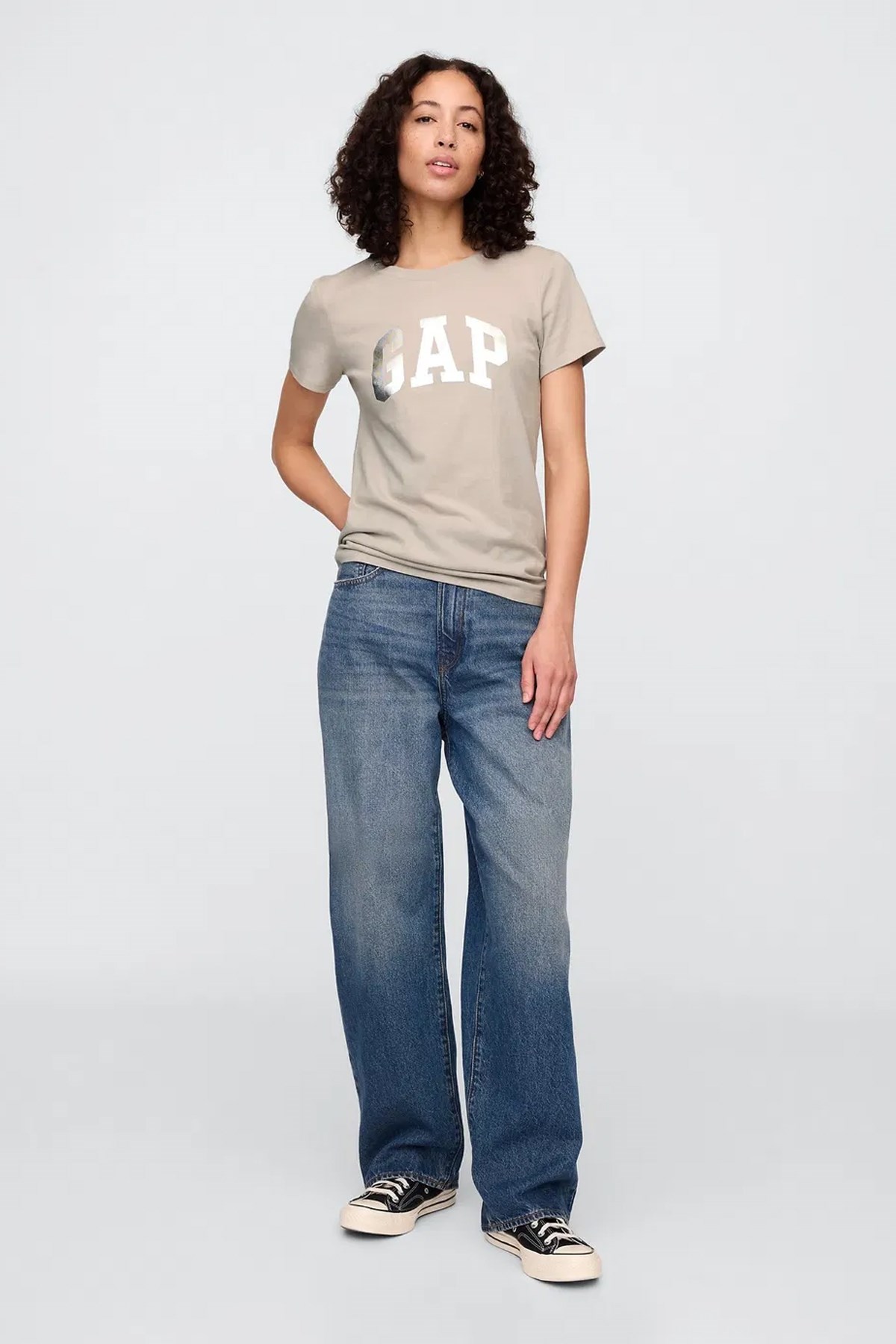 Gap V-SS Logo Classic Kadın Tişört Beyaz