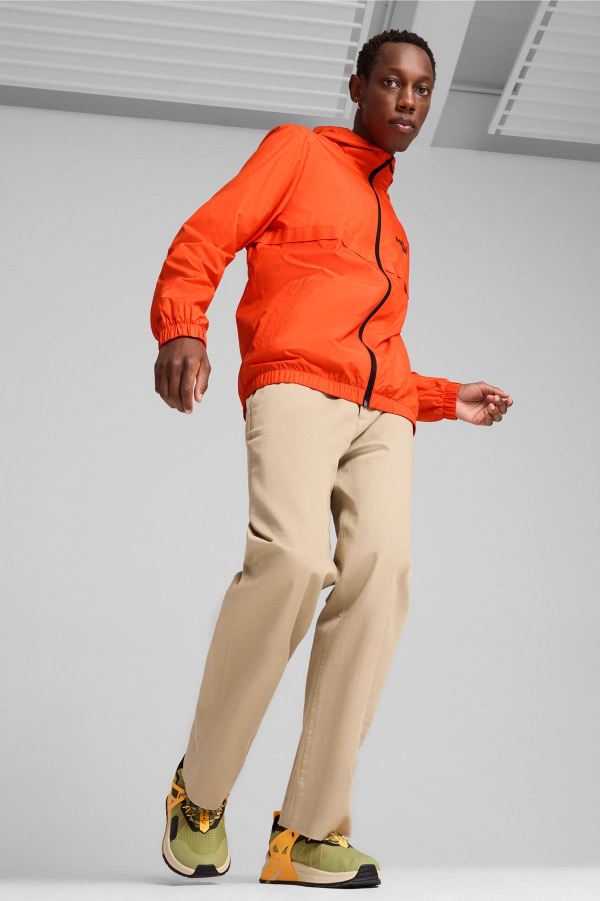 Puma Ess Solid Erkek Rüzgarlık 84748418 Kırmızı