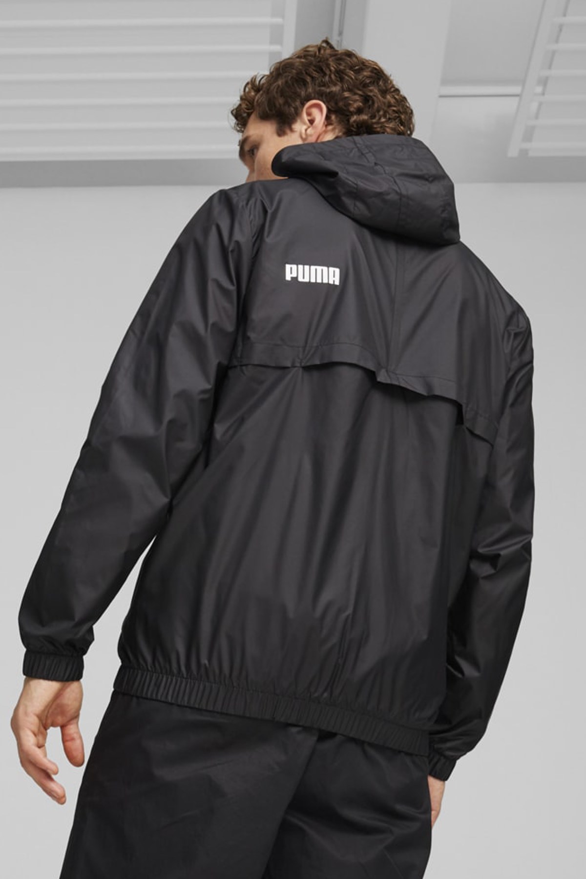 Puma Ess Solid Erkek Rüzgarlık 84748452 Siyah