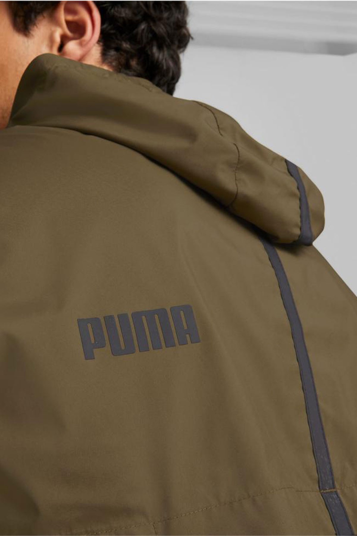Puma Ess Solid Erkek Rüzgarlık 84748462 Yeşil
