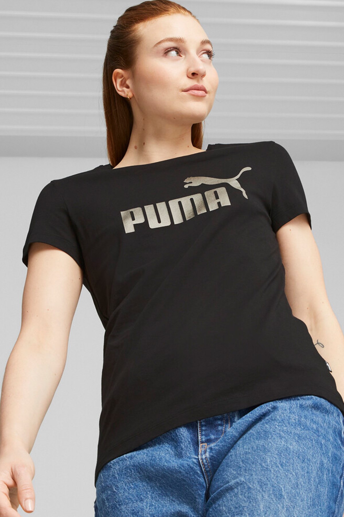 Puma Ess+ Metallic Logo Kadın Tişört 84830341 Siyah