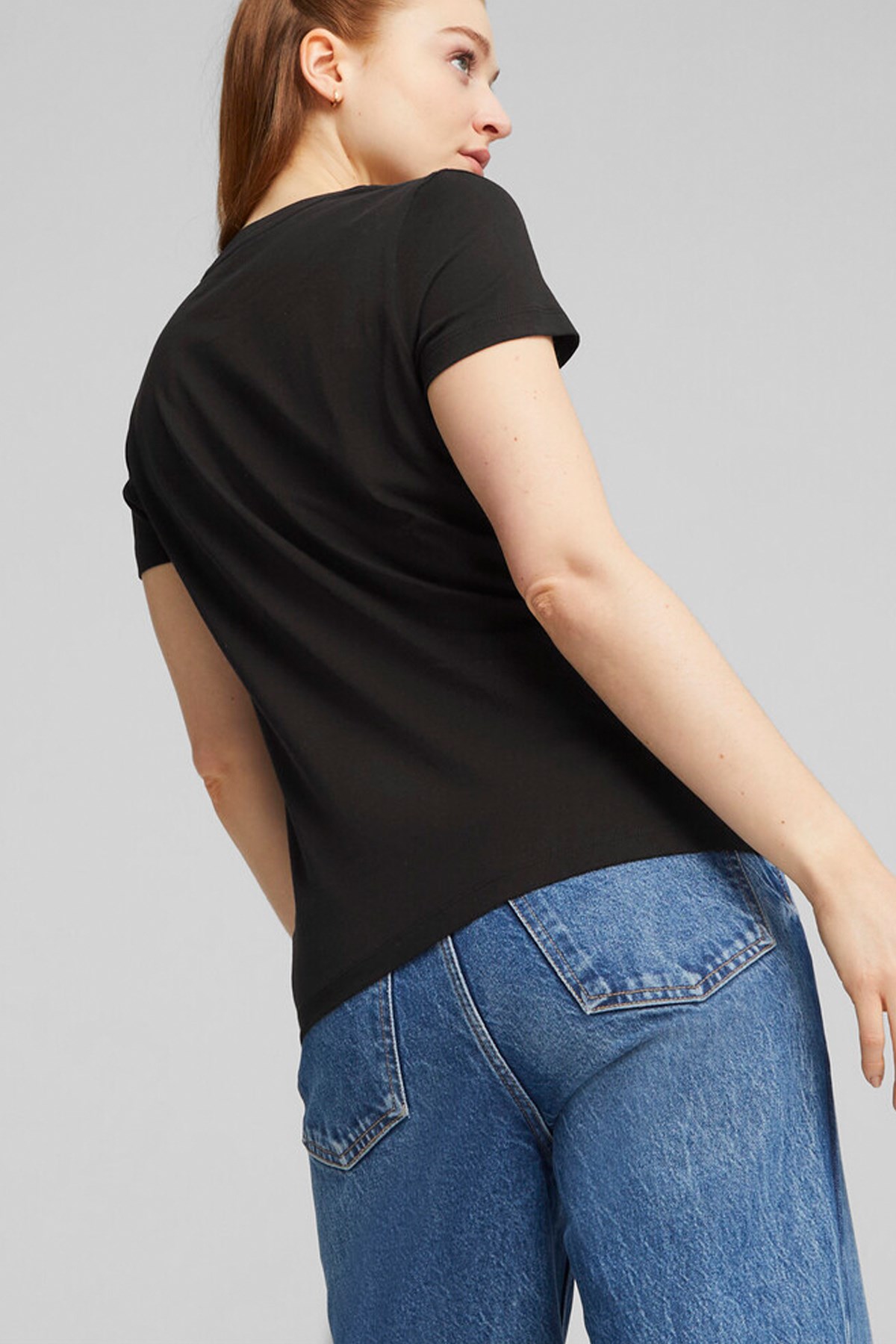 Puma Ess+ Metallic Logo Kadın Tişört 84830341 Siyah